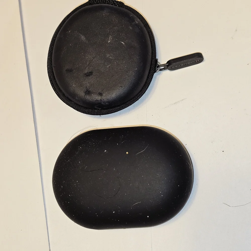 BEATS Black‎ Shell Earbud CaseS Lot Of 2!